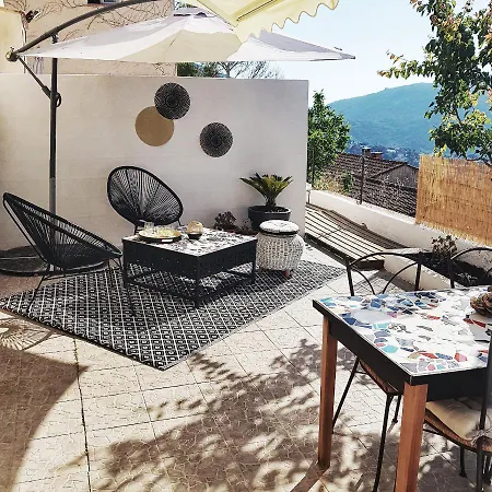 T2bis 60m2 Avec Jolie Terrasse De 25m2 Et Vue Panoramique Et Montagne Sur Le Golfe Du Valinco - Quartier Calme à 10mn à Pied Du Centre - Idéal Pour 4 Personnes Et Possibilité De 6 Couchages - Place De Parking Réservée *