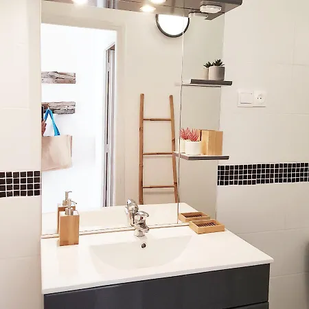 Lejlighed T2bis 60m2 Avec Jolie Terrasse De 25m2 Et Vue Panoramique Et Montagne Sur Le Golfe Du Valinco - Quartier Calme A 10mn A Pied Du Centre - Ideal Pour 4 Personnes Et Possibilite De 6 Couchages - Place De Parking Reservee