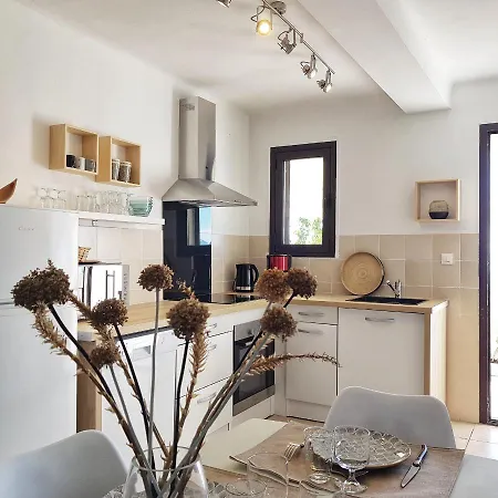 Lejlighed T2bis 60m2 Avec Jolie Terrasse De 25m2 Et Vue Panoramique Et Montagne Sur Le Golfe Du Valinco - Quartier Calme A 10mn A Pied Du Centre - Ideal Pour 4 Personnes Et Possibilite De 6 Couchages - Place De Parking Reservee Sartène