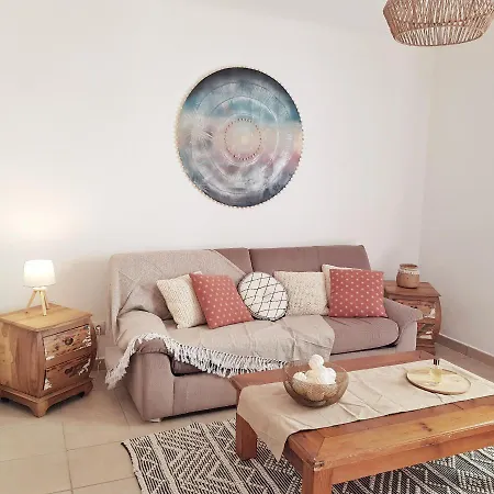 T2bis 60m2 Avec Jolie Terrasse De 25m2 Et Vue Panoramique Et Montagne Sur Le Golfe Du Valinco - Quartier Calme A 10mn A Pied Du Centre - Ideal Pour 4 Personnes Et Possibilite De 6 Couchages - Place De Parking Reservee *